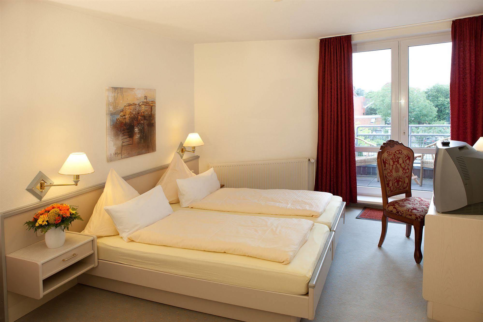 Hotel Busch Westerstede Zewnętrze zdjęcie